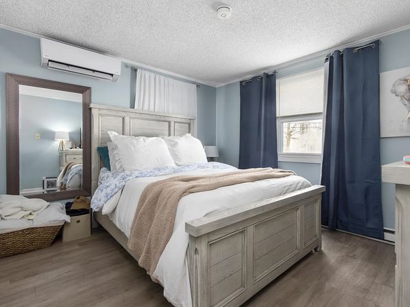 28-30 Thorwald Ave