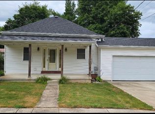402 N Joselyn St, Heyworth, IL 61745