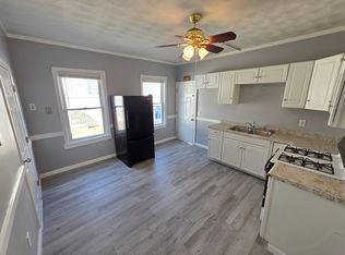 888 Branch Ave #1R, Providence, RI 02904