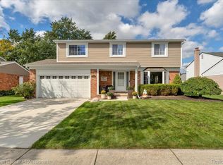 454 Queens Way, Canton, MI 48188