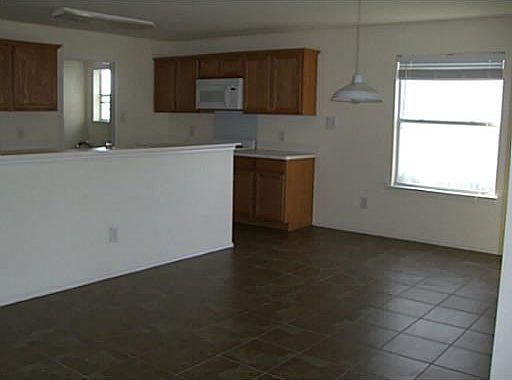 5th image of 15205 Faircrest Dr