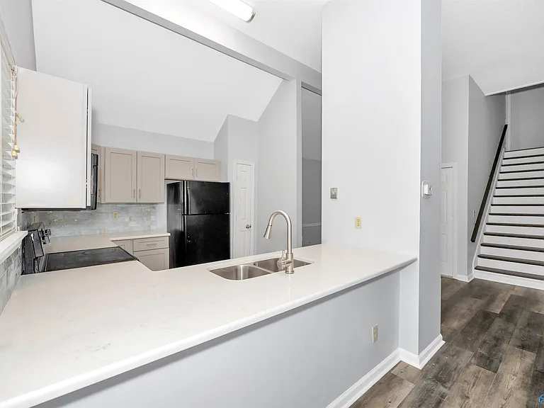 109 Briargate Ln — Photo 11