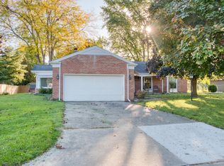1010 Meadow Dr, Owosso, MI 48867