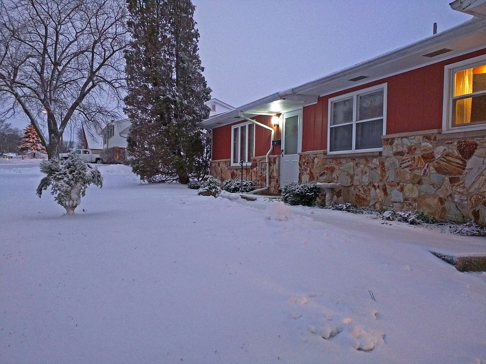 2nd image of 126 12th St