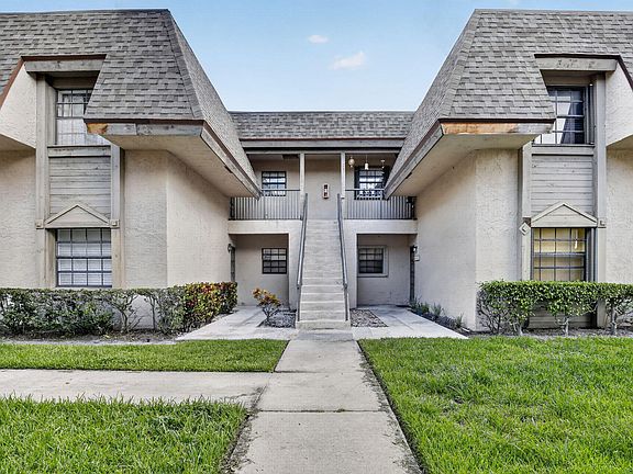 4th image of 3610 NW 95th Terrace