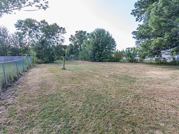 3rd image of 28 Randolph Drive