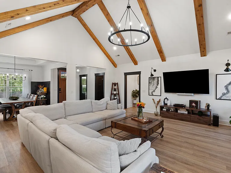 4700 Bisbee Dr — Photo 25