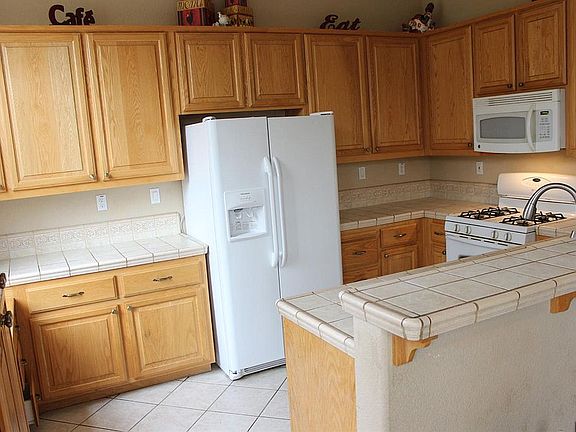 4th image of 7115 Majestic Ct