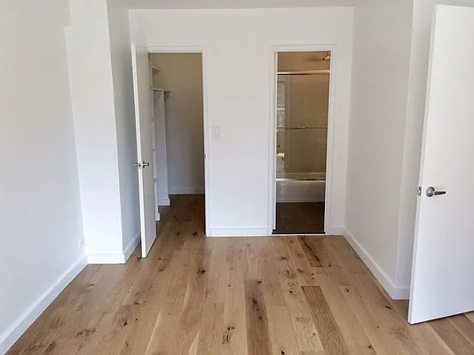 Rented by Manhattan Apartment Organization | media 219