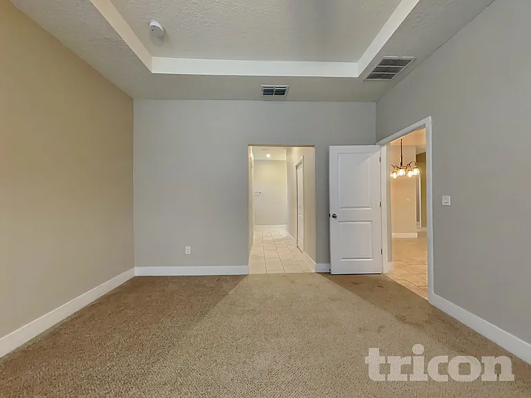 2986 Woodward Ave — Photo 14