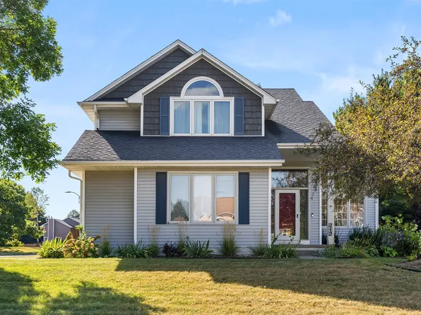 2112 NW 148th St, Clive, IA 50325