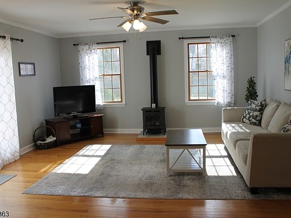 2nd image of 15 House Rd