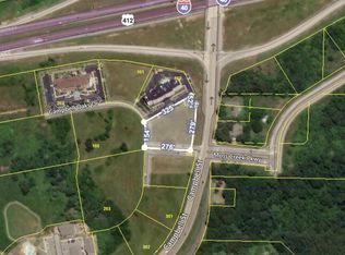 130 Campbell Oaks Dr, Jackson, TN 38305