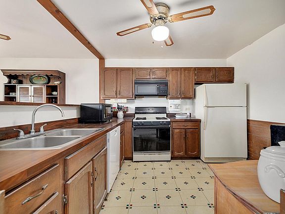 5th image of 1882 Nautilus Ln