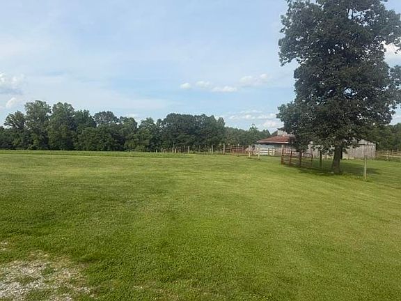 2nd image of 398 Jim Weaver Rd