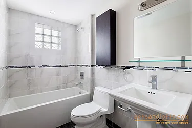 Rented by aptsandlofts.com