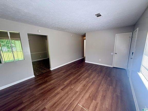 3rd image of 1313 Jersey St