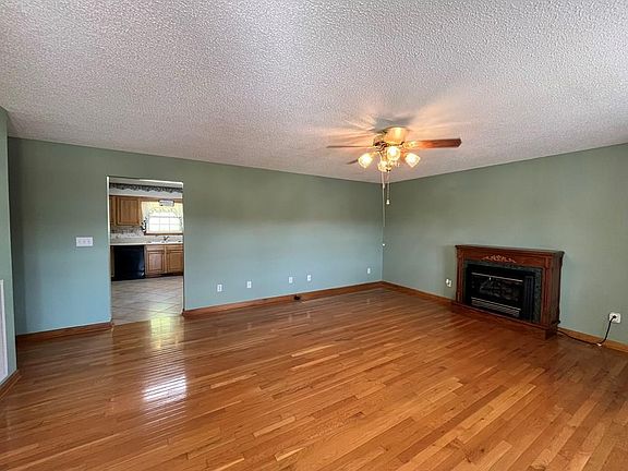 2nd image of 174 Butternut Dr