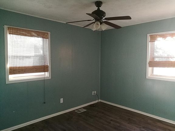 3rd image of 4072 Belfast Ave
