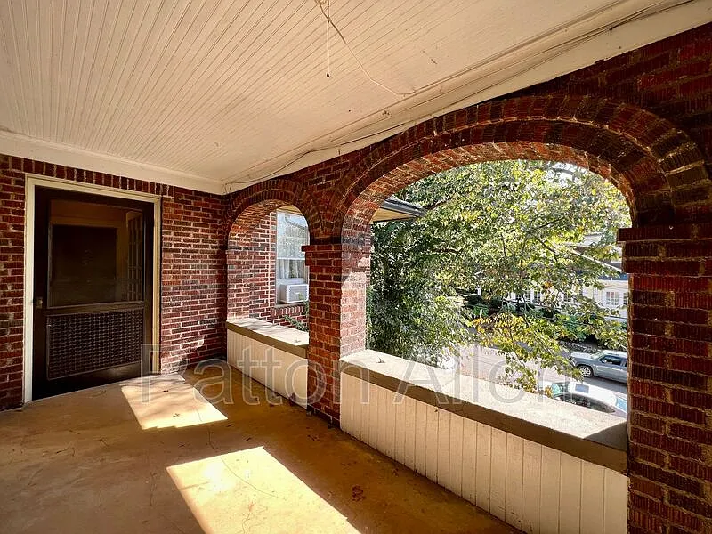 1 bed, 1.0 bath, $1,150 — Photo 3