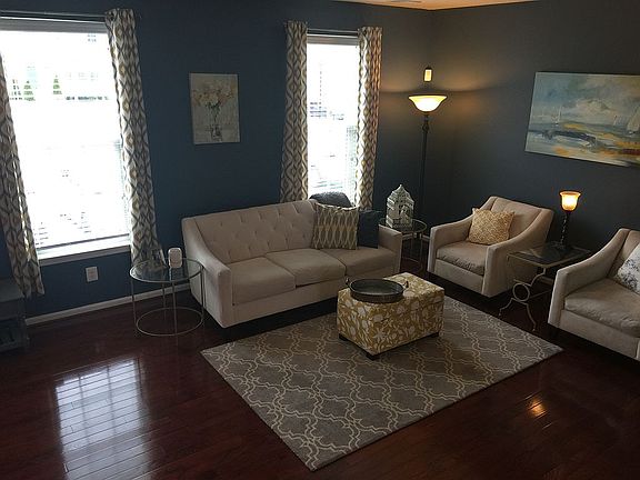 Main level living room