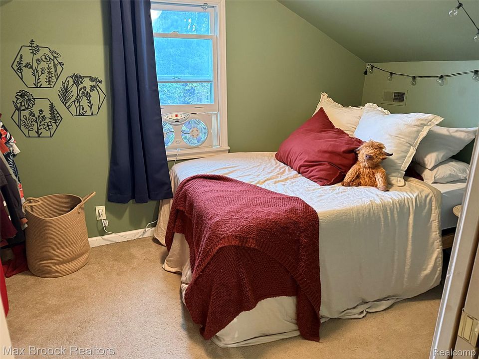 22141 Springbrook Ave, photo 14