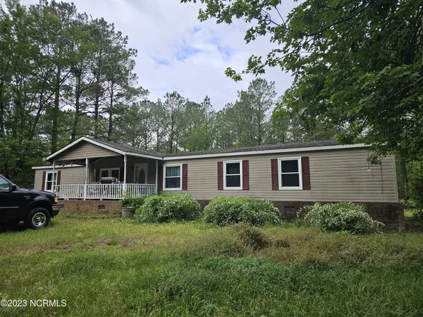 5581 Burgaw Highway, Maple Hill, NC 28454