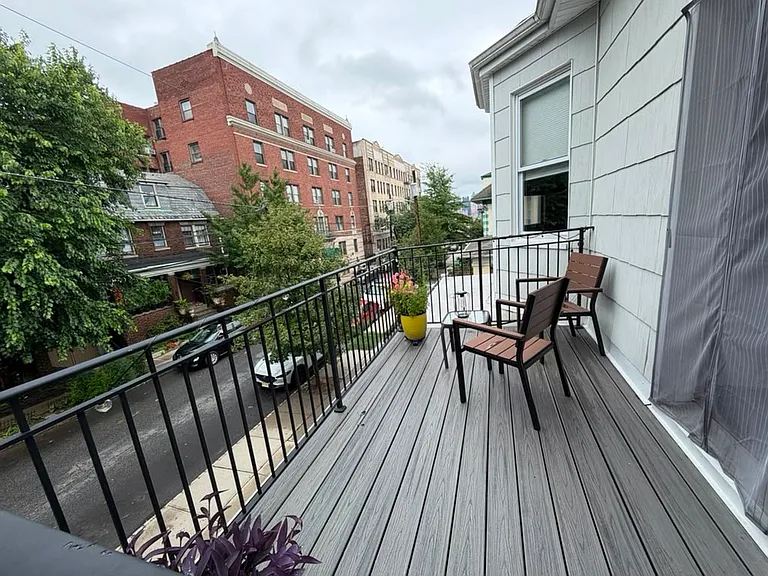 17-19 Liberty Pl #2 — Photo 13