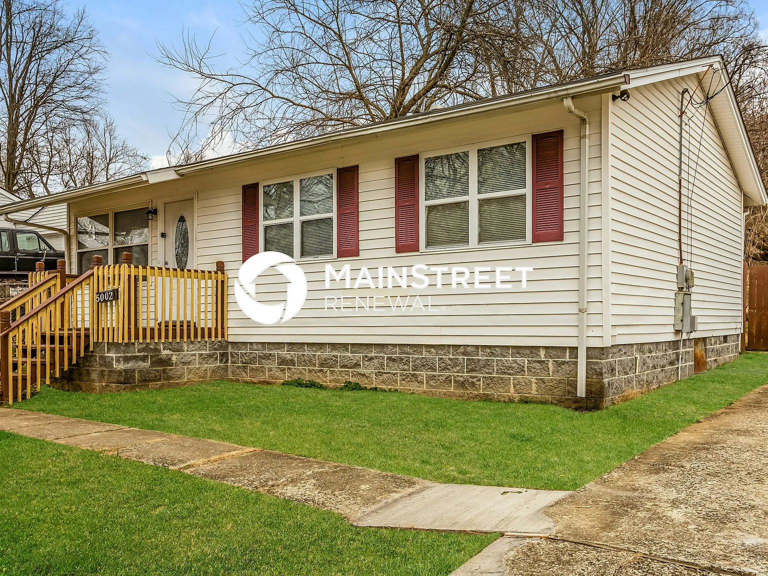 5002 Seville Dr — Photo 2