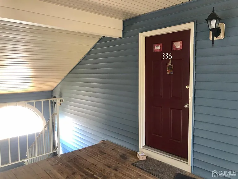 336 Cozzens Ct — Photo 83