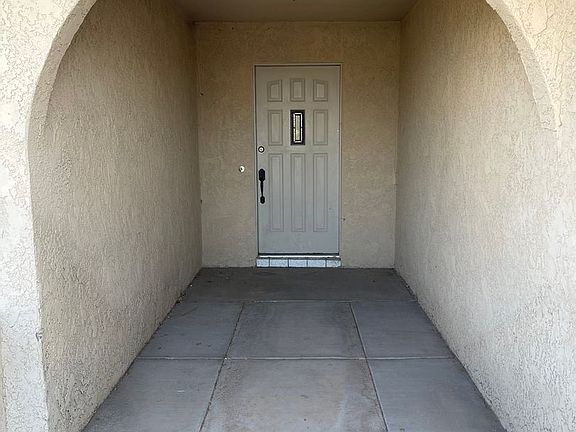2nd image of 3428 Silver Saddle Dr