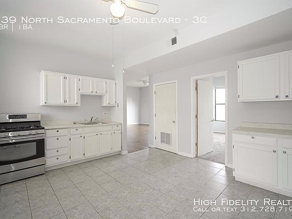 3rd image of 839 N Sacramento Blvd APT 3C