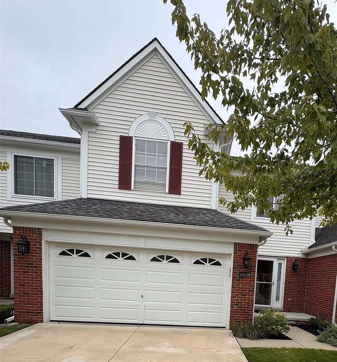 3 bed, 2.5 bath, 1806 sqft, $2,750 — Photo 2