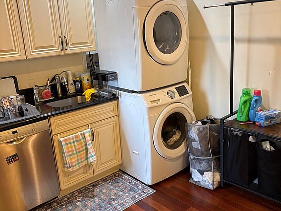 5th image of 1672 Beacon St #3B