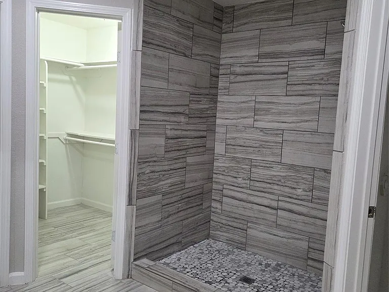 592 River Plantation Dr — Photo 12