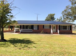 3573 Hayfield Rd, Wade, NC 28395