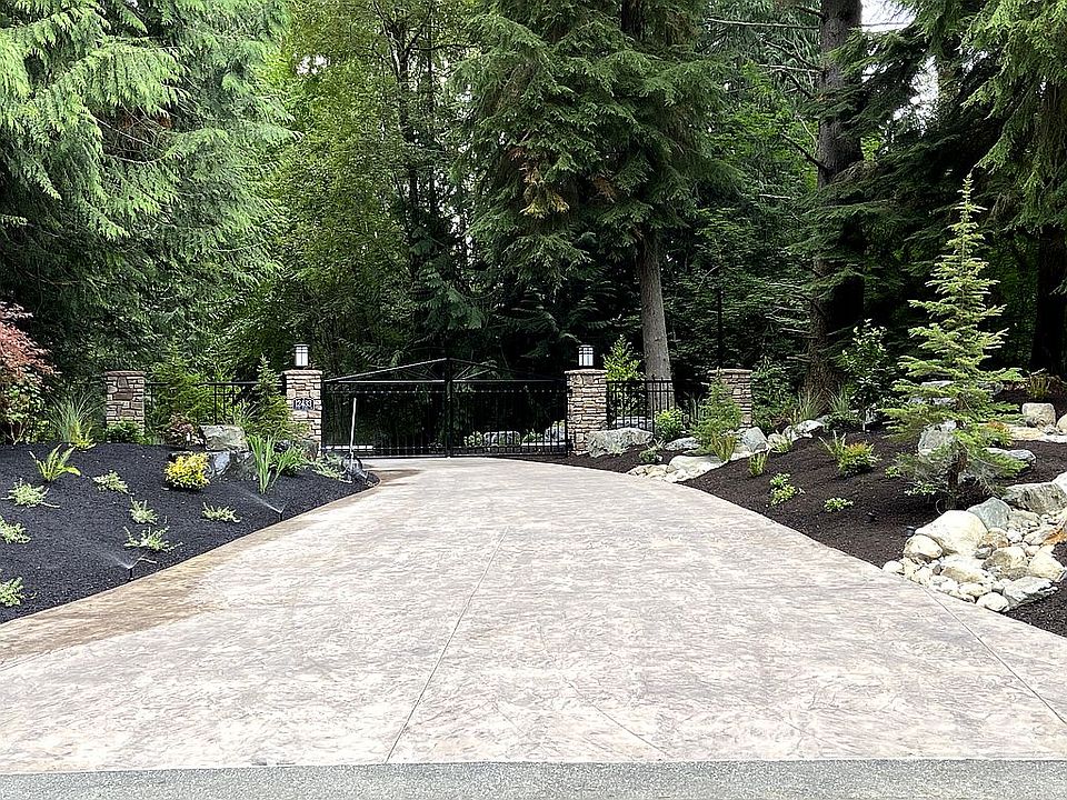 Front Entry Gate