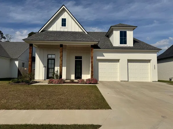 200 Cape Town Ave, Youngsville, LA 70592