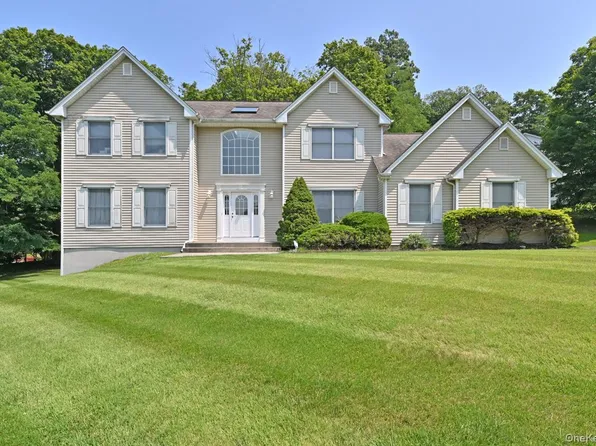 14 Roble Road, Suffern, NY 10901