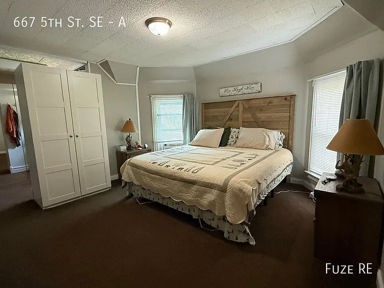 667 5th St SE #A — Photo 13