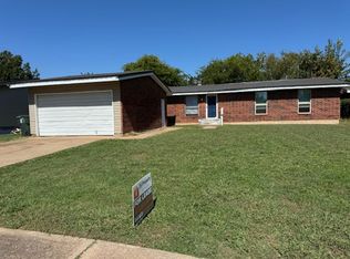 2217 Memphis Dr, Norman, OK 73071