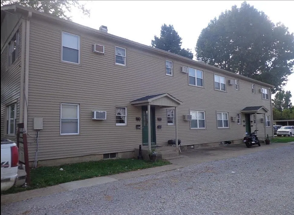 108 S Vicksburg St — Photo 3