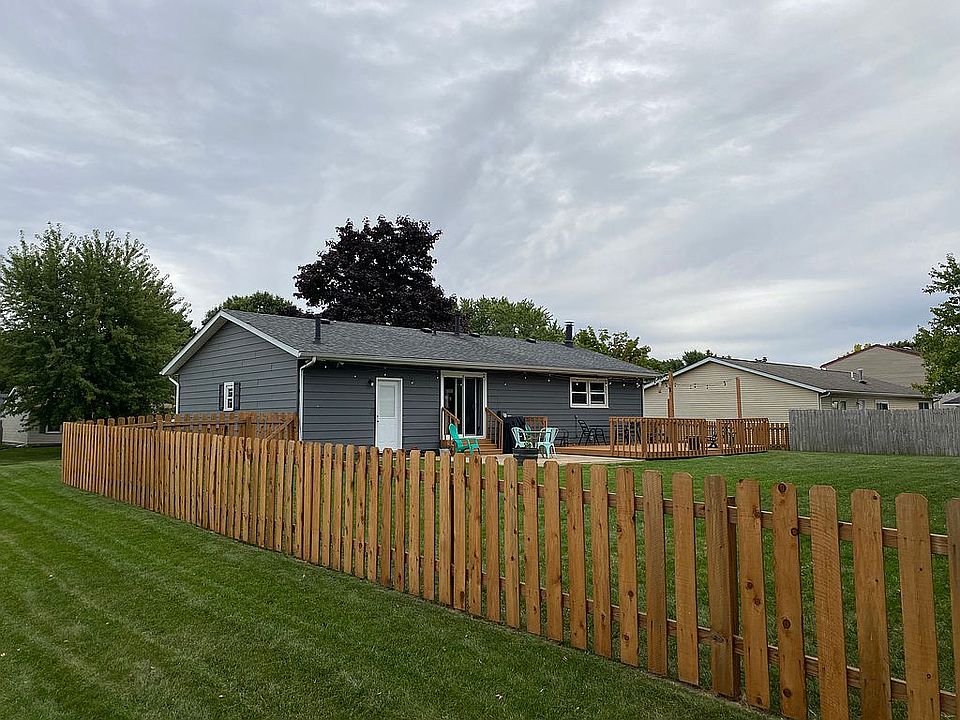2nd image of 2303 Berwick Dr