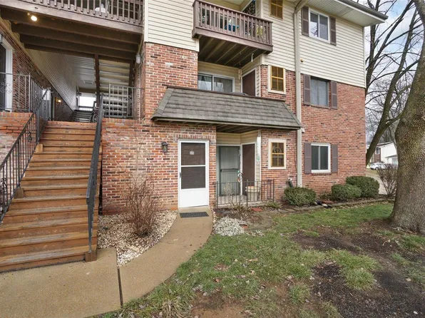 1406 Durango Ln APT 10, Fenton, MO 63026