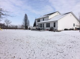 17035 Sandstone Dr, Carlyle, IL 62231