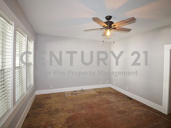 3rd image of 110 Virginia Ave