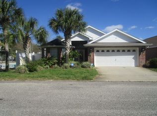 7188 Majestic Blvd, Navarre, FL 32566