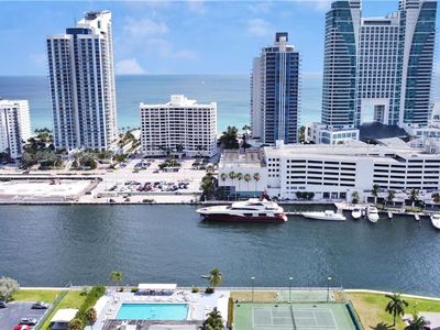 400 Leslie Dr #925, Hallandale Beach, FL, 33009