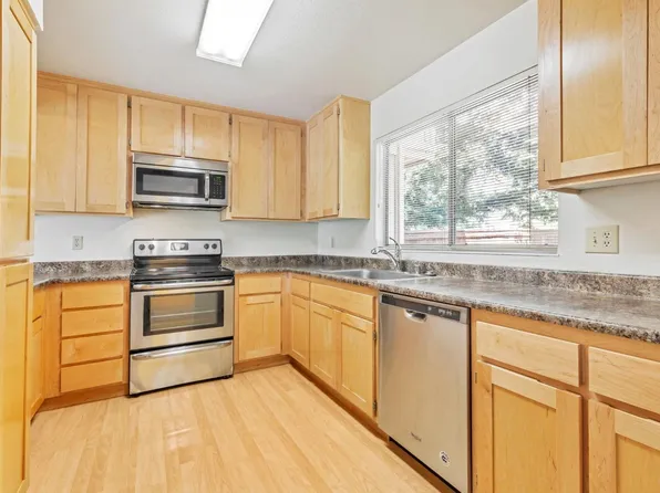 4581 Harbor Lane, Rohnert Park, CA 94928