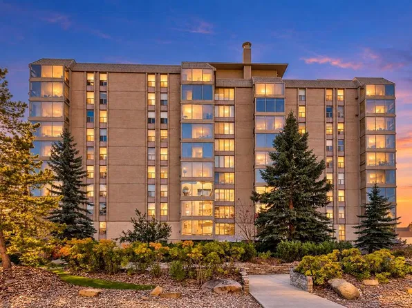 4555 N Varsity Ln NW #104, Calgary, AB T3A 2V6